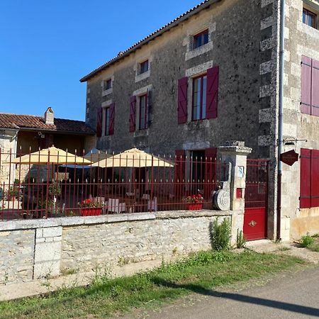 La Tuilerie Bed & Breakfast Verteuil-sur-Charente Ngoại thất bức ảnh